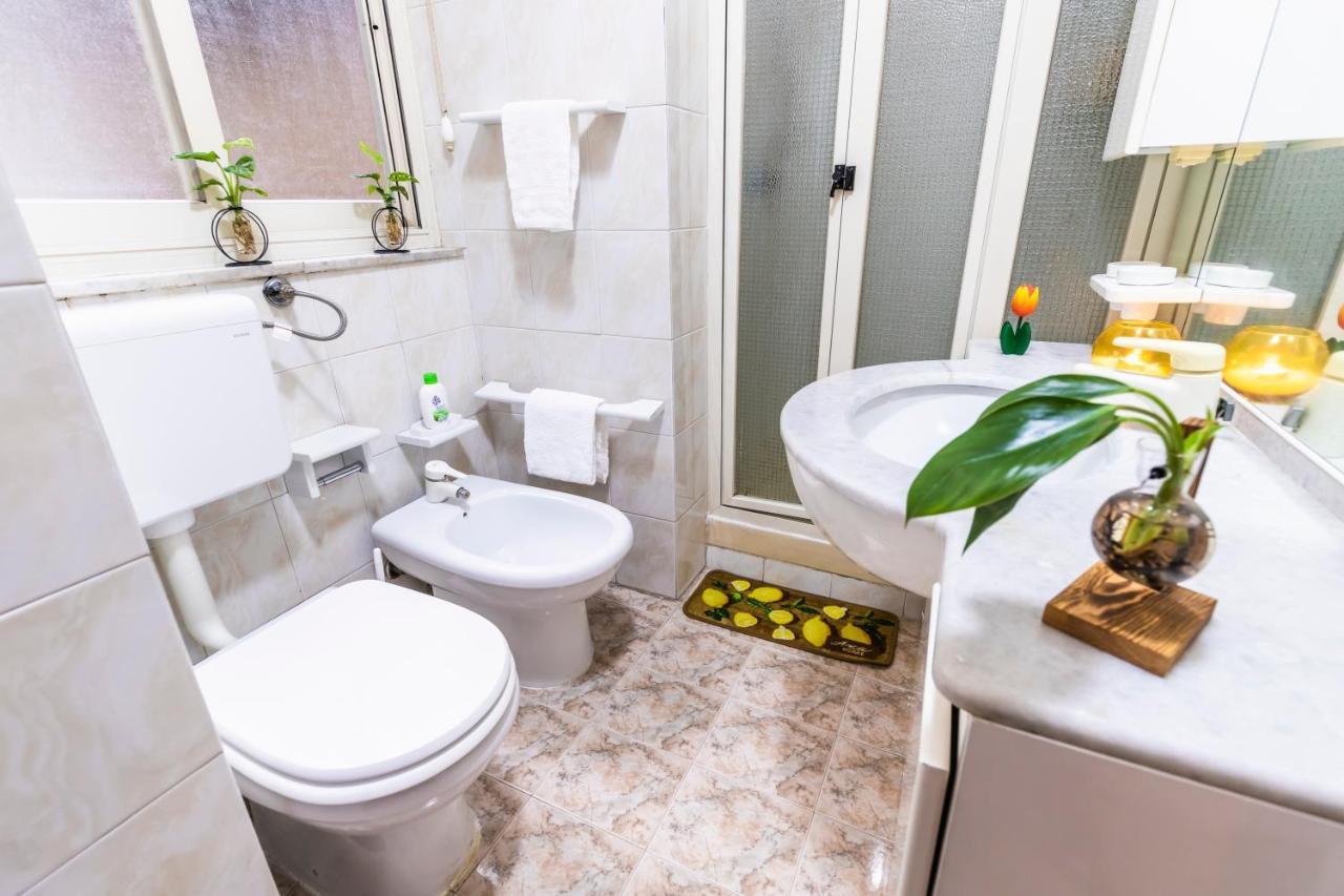 I Salotti Del Principe Apartment Палермо Екстериор снимка