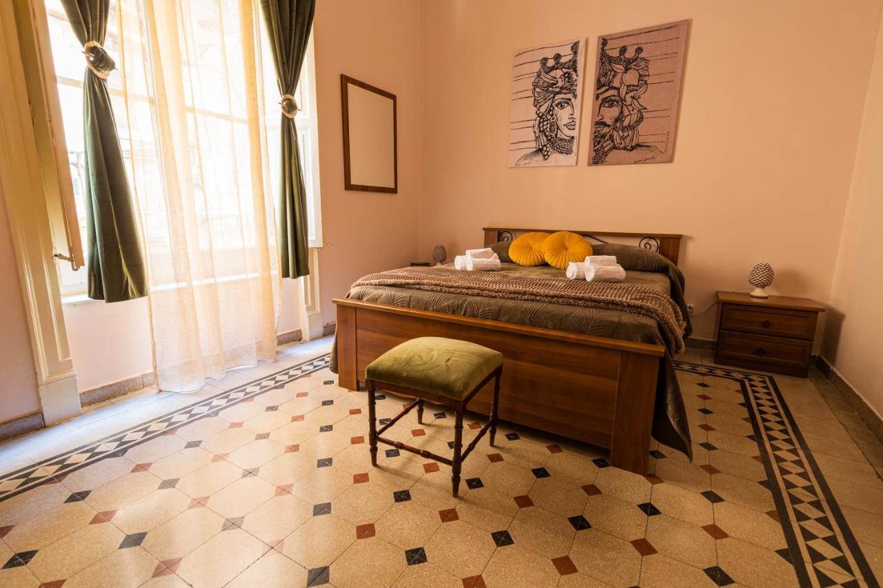 I Salotti Del Principe Apartment Палермо Екстериор снимка