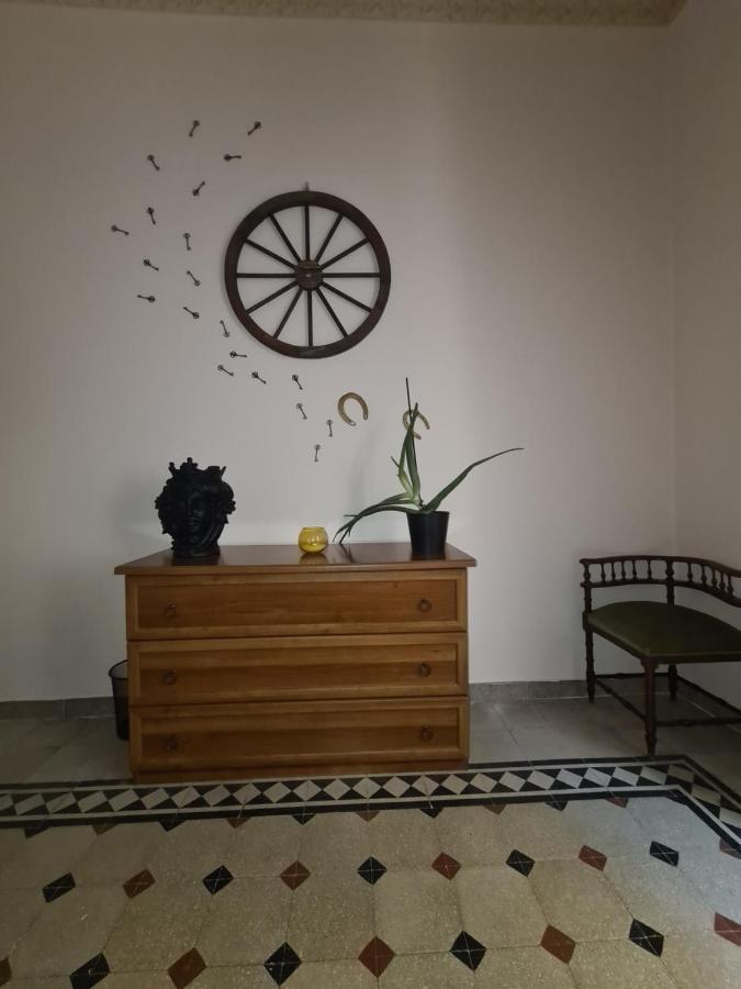 I Salotti Del Principe Apartment Палермо Екстериор снимка